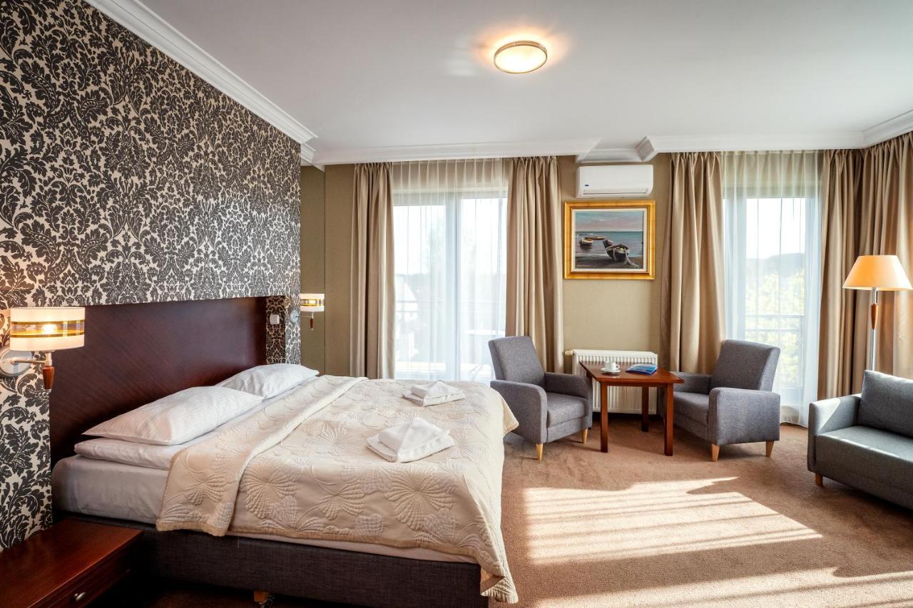 Hotel Kuracyjny Spa & Wellness Гдиня Екстериор снимка