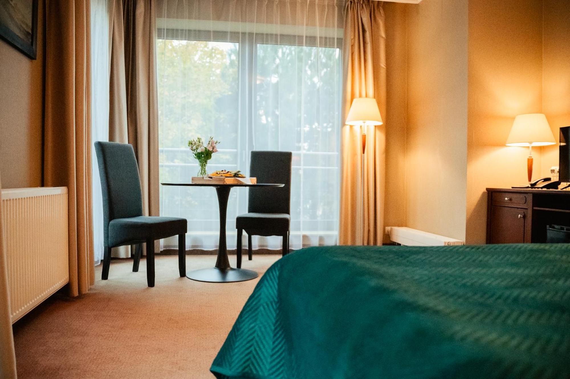 Hotel Kuracyjny Spa & Wellness Гдиня Екстериор снимка