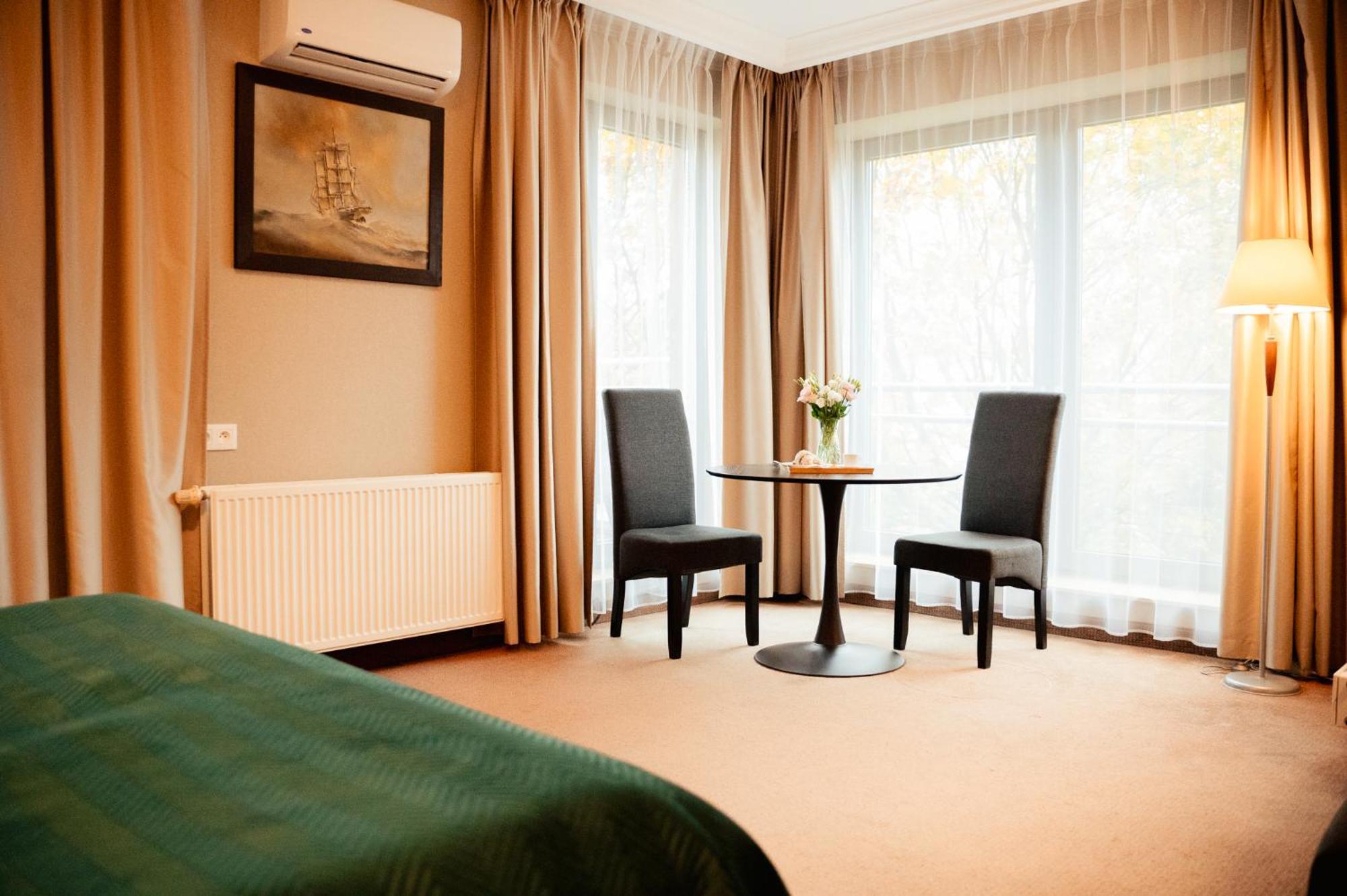 Hotel Kuracyjny Spa & Wellness Гдиня Екстериор снимка