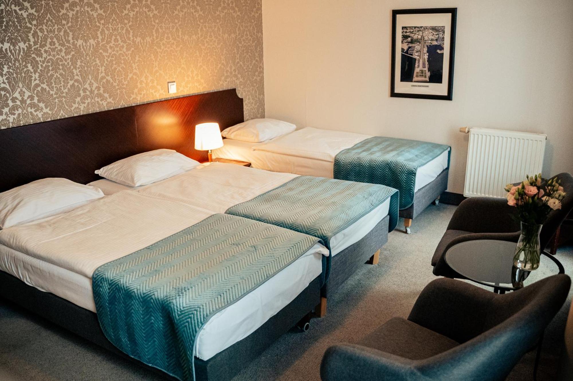 Hotel Kuracyjny Spa & Wellness Гдиня Екстериор снимка
